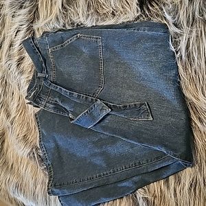 Vera Wang, size 10, wide leg trouser